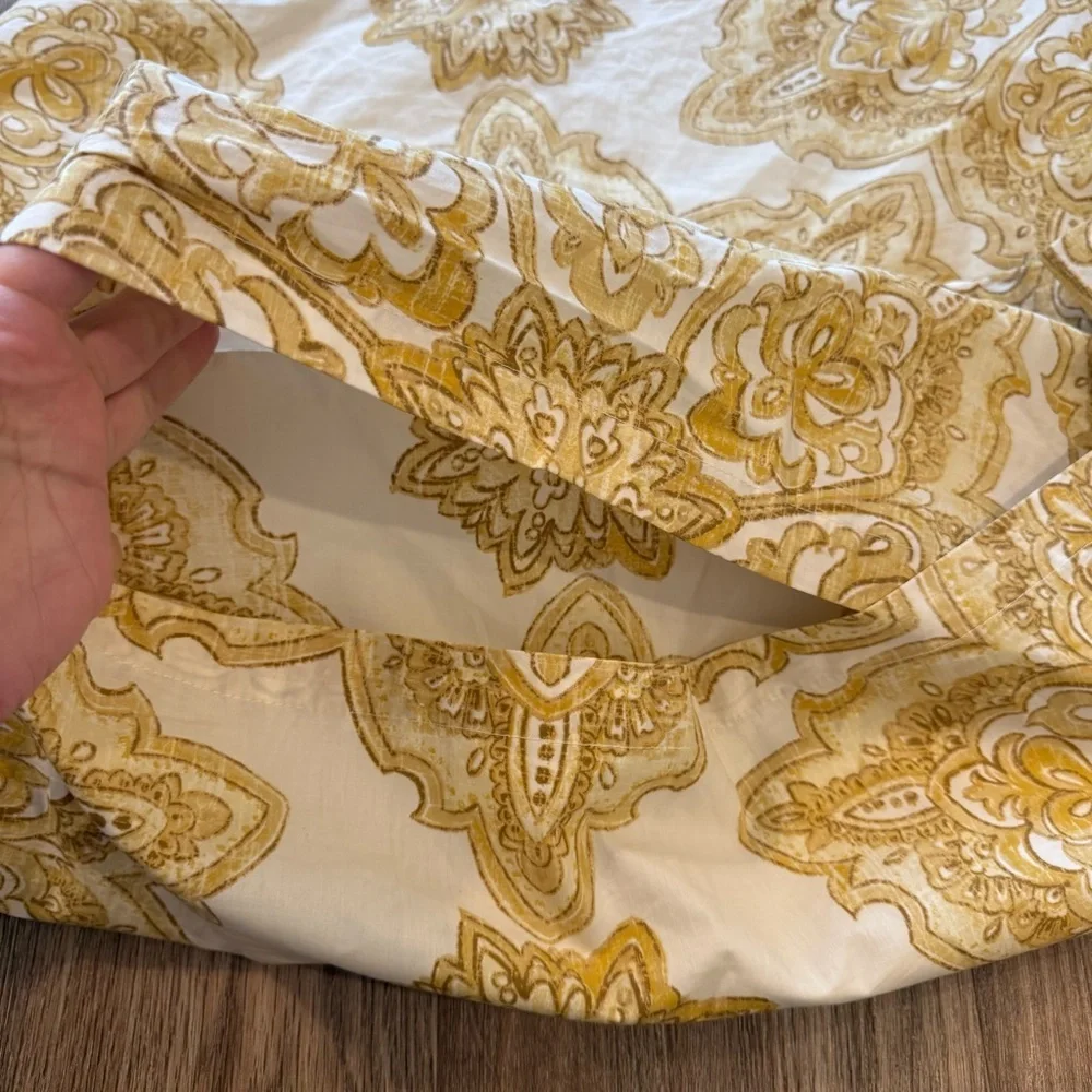 Pottery Barn Paisley Gold Yellow Ivory Large Euro Pillow Shams Cotton 26x26